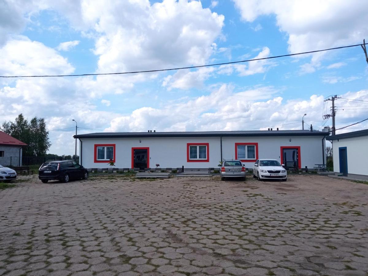 Hostel Czerwony Szafir Grodzisk Grodzisk Mazowiecki Exterior foto