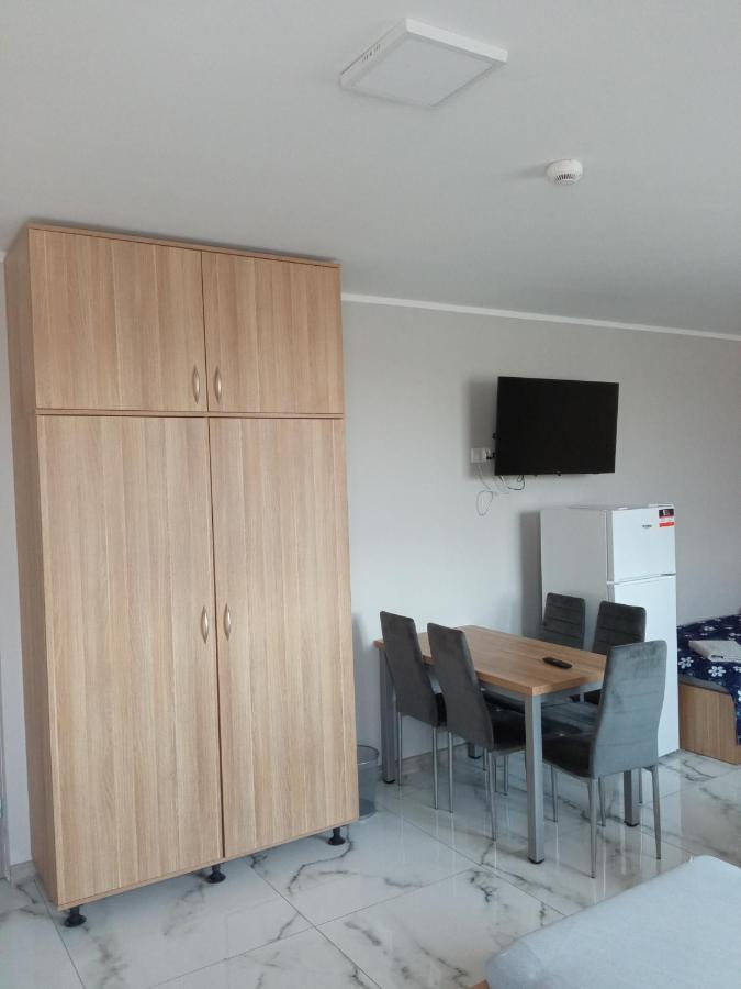 Hostel Czerwony Szafir Grodzisk Grodzisk Mazowiecki Exterior foto