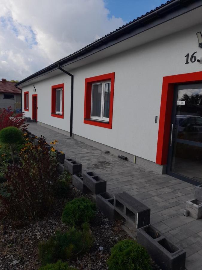 Hostel Czerwony Szafir Grodzisk Grodzisk Mazowiecki Exterior foto